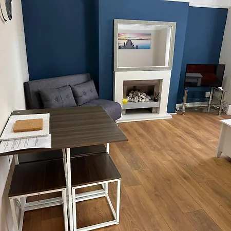 Letzi - Modern 2 Bedroom Apartment Near Heathrow Hillingdon Exterior photo
